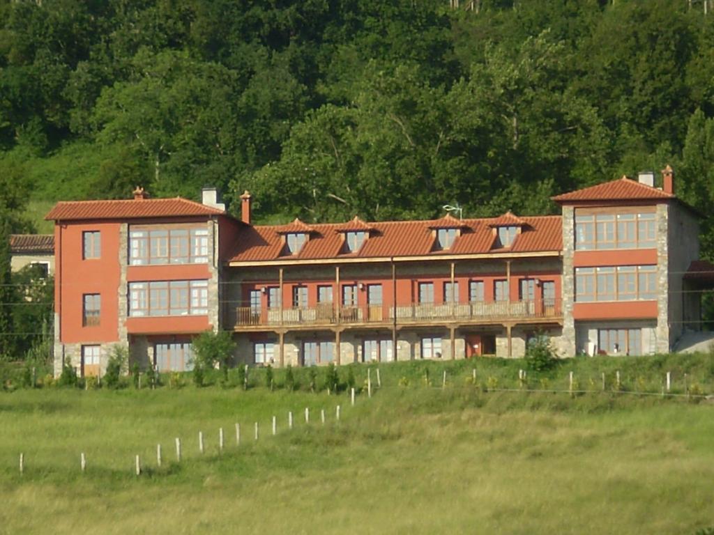 Escuelas De Fuentes Вільявісьйоса Екстер'єр фото